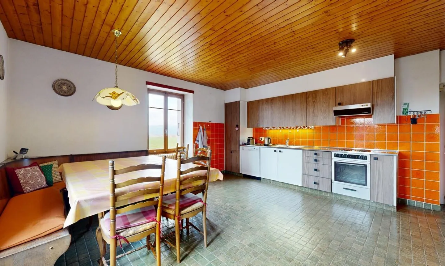 Opportunità nel cuore del villaggio - Foto 2 di 13