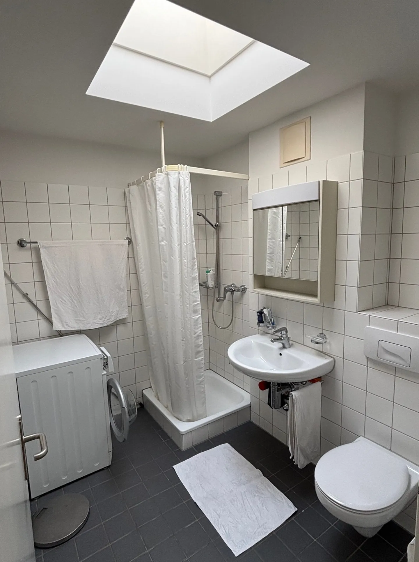 Apartment for rent - Photo 8 of 9