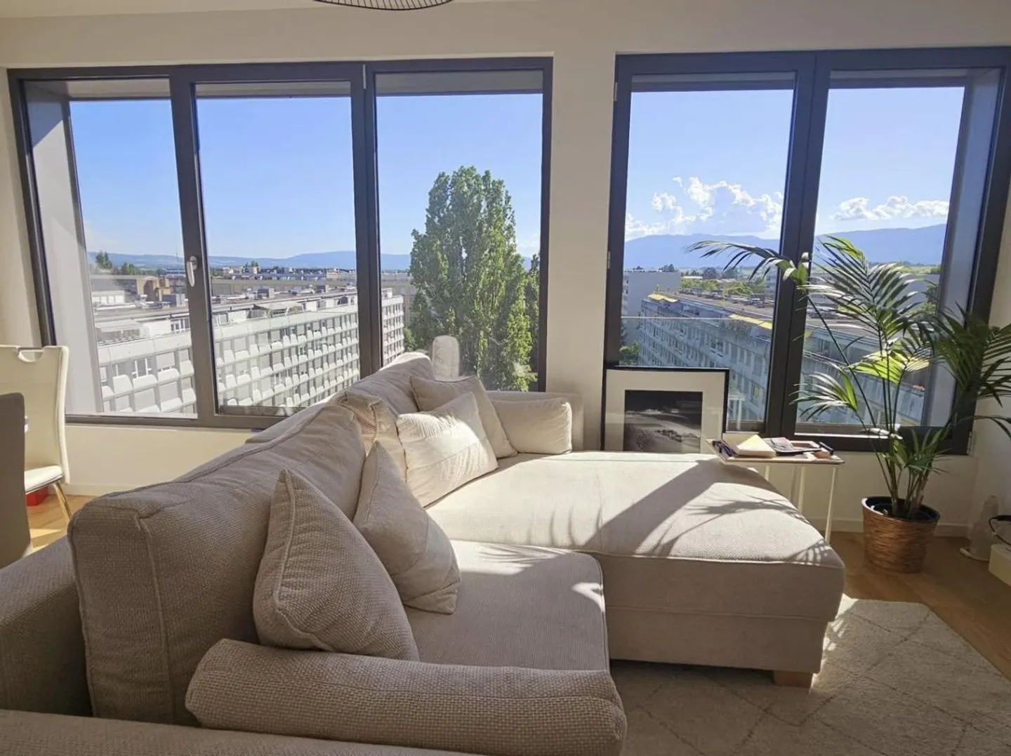 Appartement moderne 3.5 pièces - Photo 2 sur 10