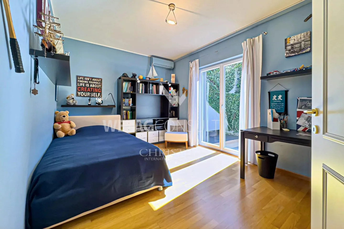 Lugano-Comano: elegante villa con grande giardino e vista panoramica a... - Foto 8 di 13