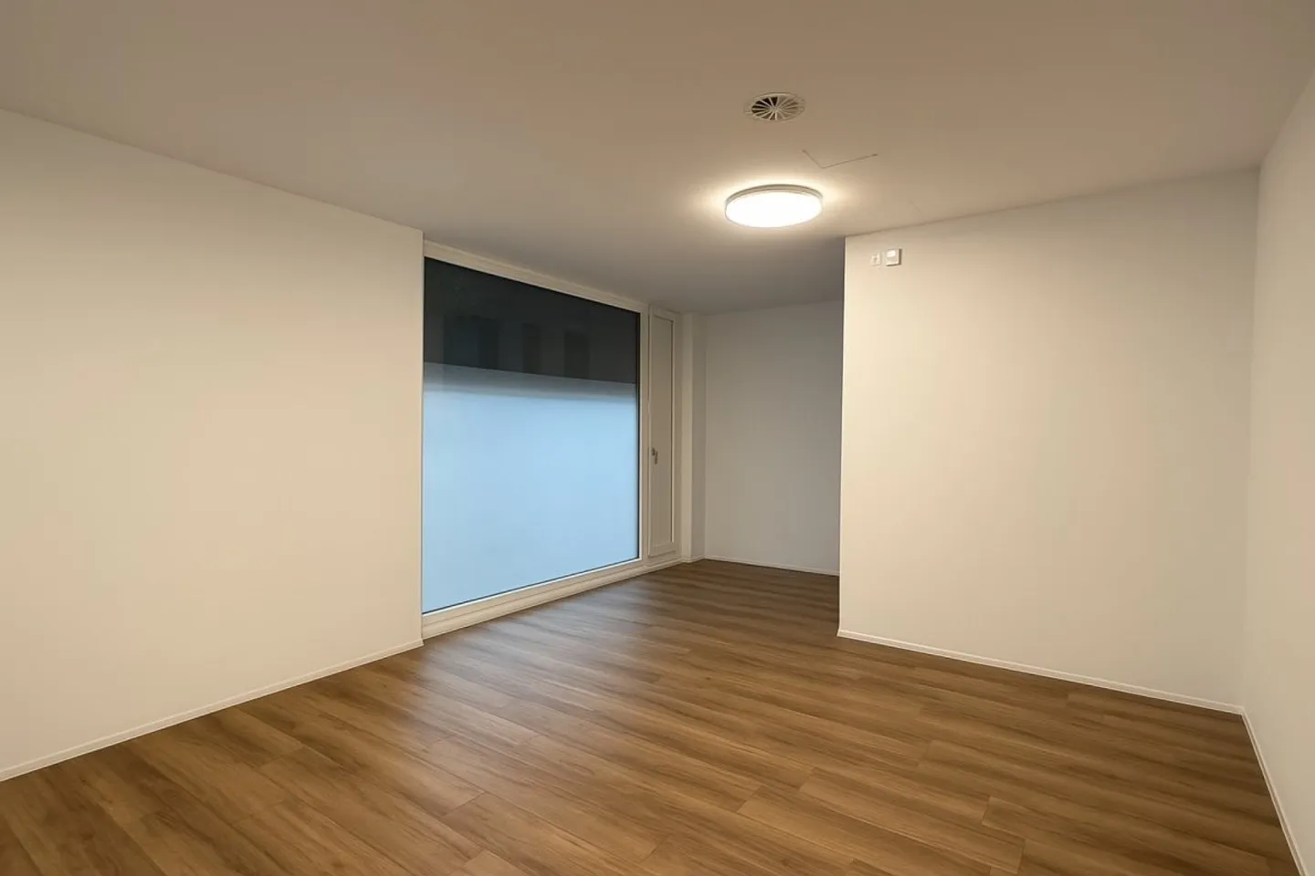 Representative Office in Prime Location - Weltpoststrasse 3E (Region Bern) - Photo 8 of 11