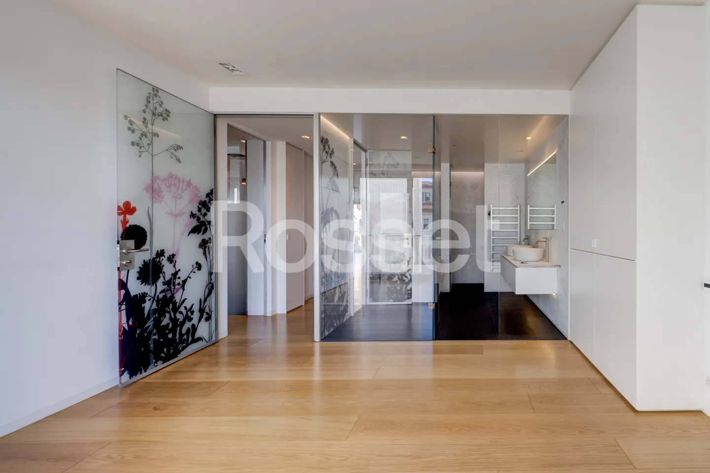 Magnificent Property in the Heart of Geneva, Two Steps from the Lake - Photo 4 of 6
