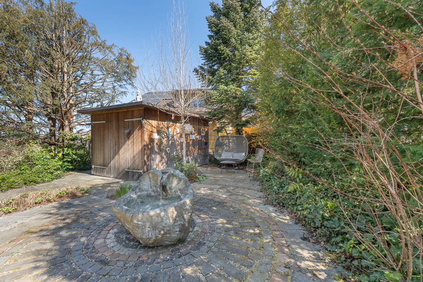 Charmantes Doppelhaus mit Terrasse - Foto 15 von 15