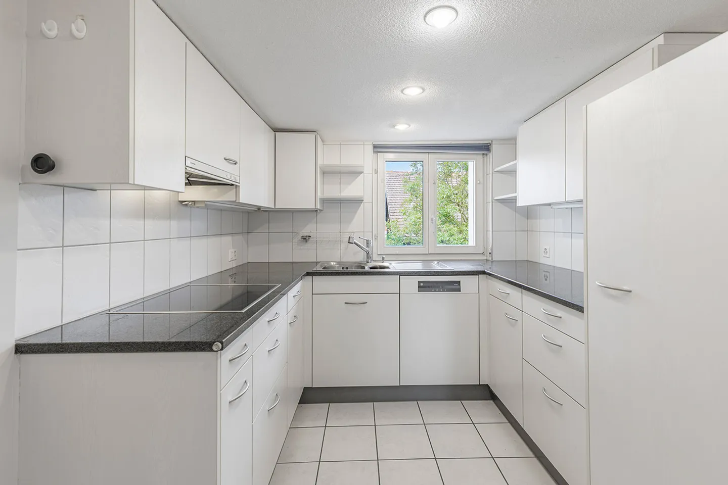 Ampia Casa Familiare in Posizione Ideale - Foto 3 di 7
