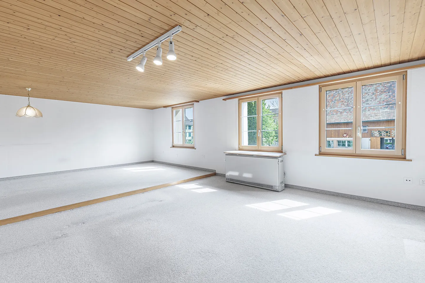 Ampia Casa Familiare in Posizione Ideale - Foto 4 di 7
