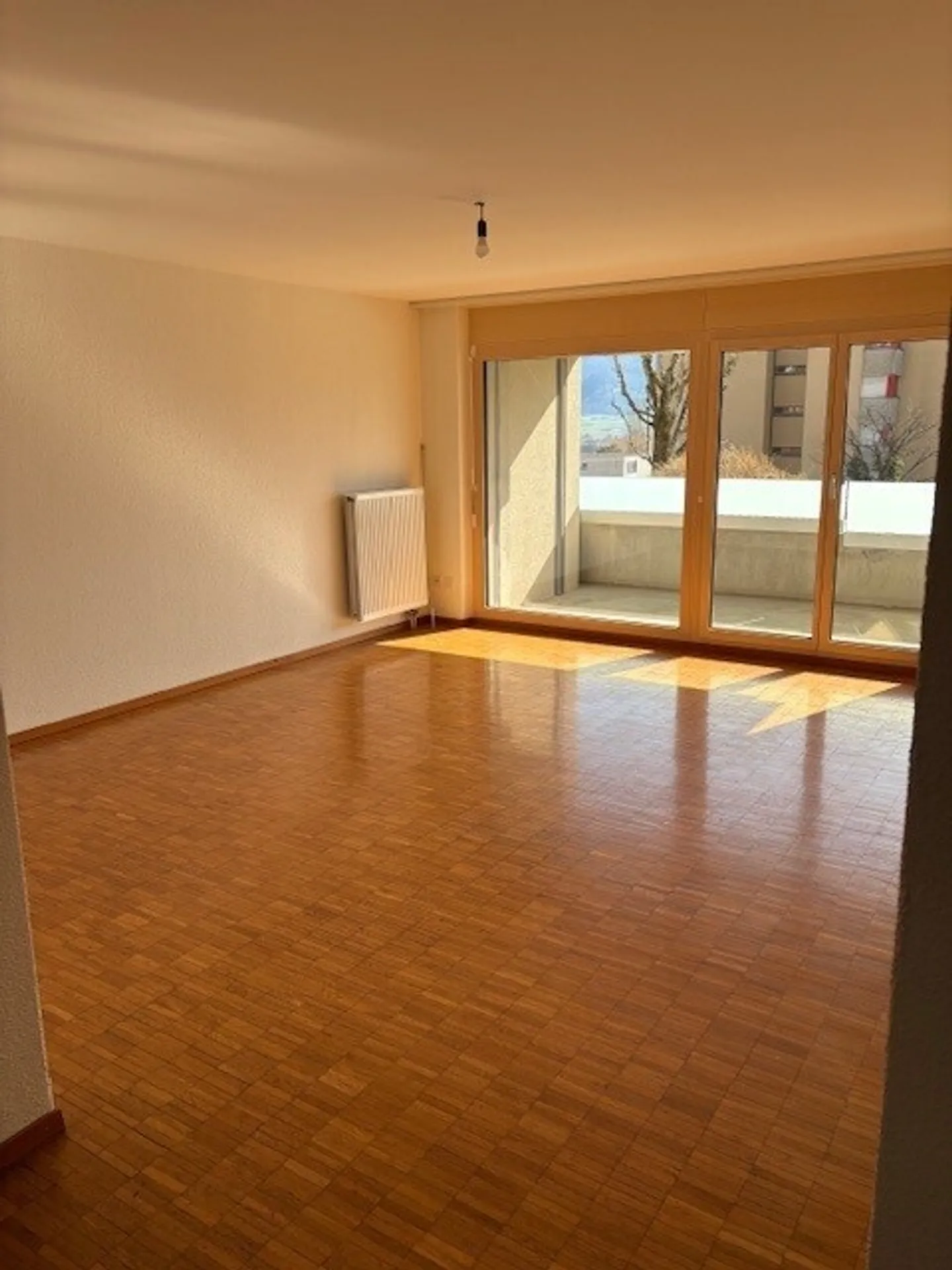 Spacious 2.5 Rooms - 62m2 - Photo 4 of 13