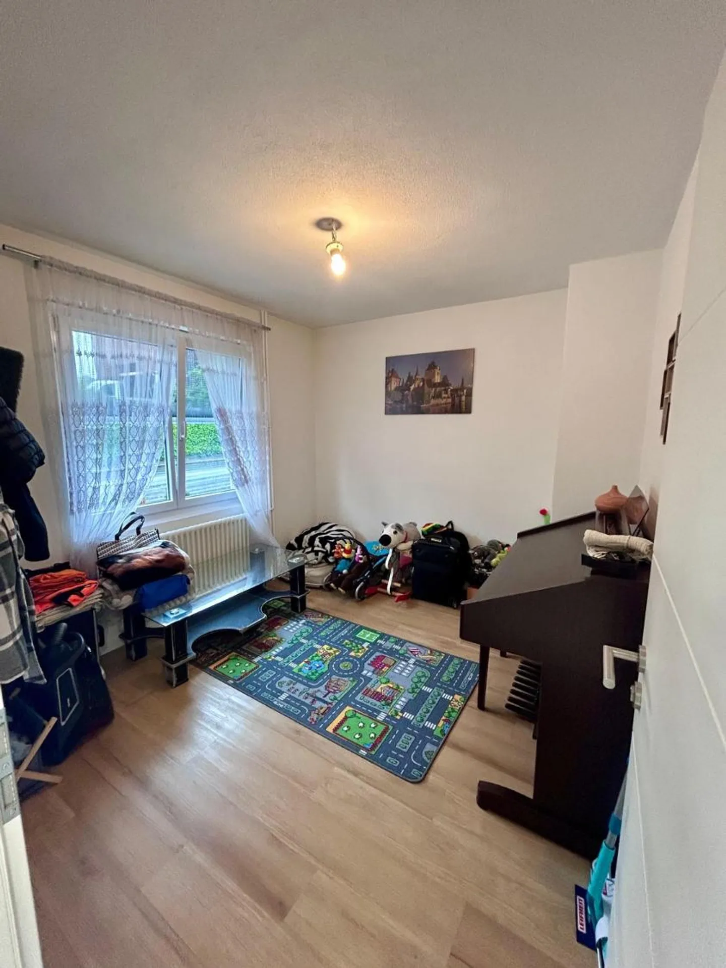 Maison familiale avec 6,5 pièces - Au centre de Dompierre - Perspectives de développement - Photo 10 sur 13