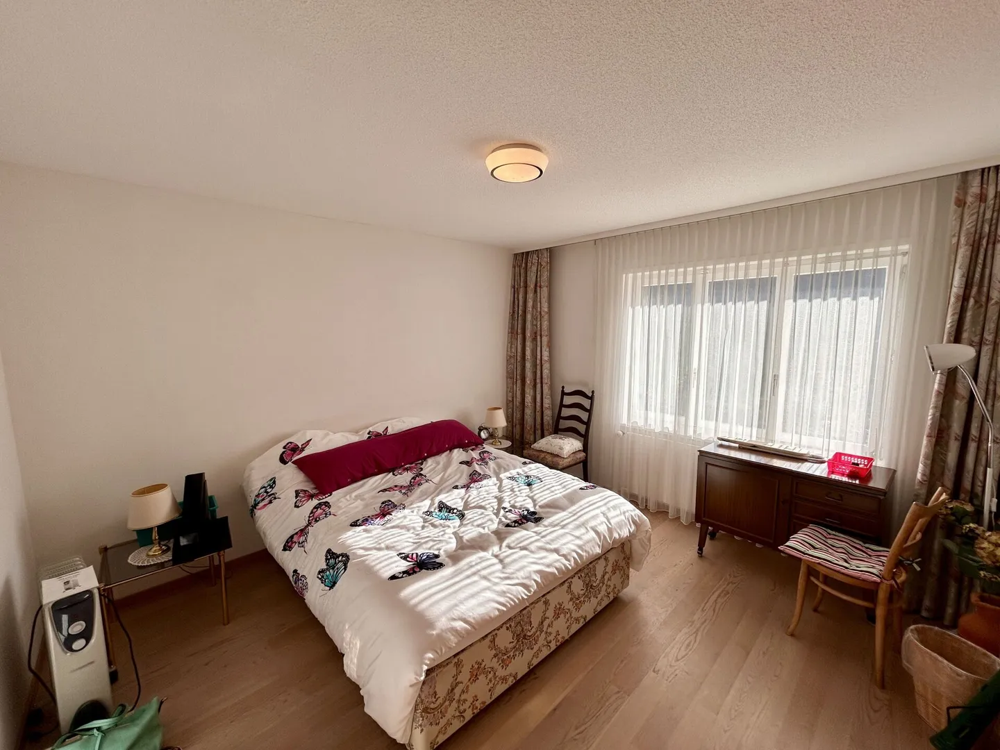 Casa unifamiliare in campagna con vista spettacolare e giardino - Foto 8 di 19