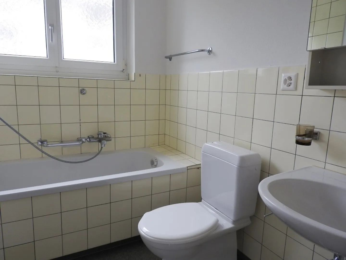 Appartement 3 pièces confortable - Photo 2 sur 4