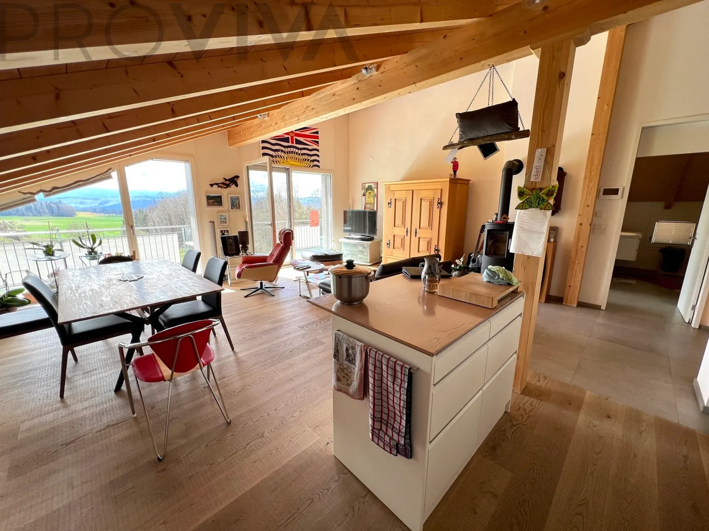 Penthouse elegante con vista sulle Alpi - Foto 1 di 7