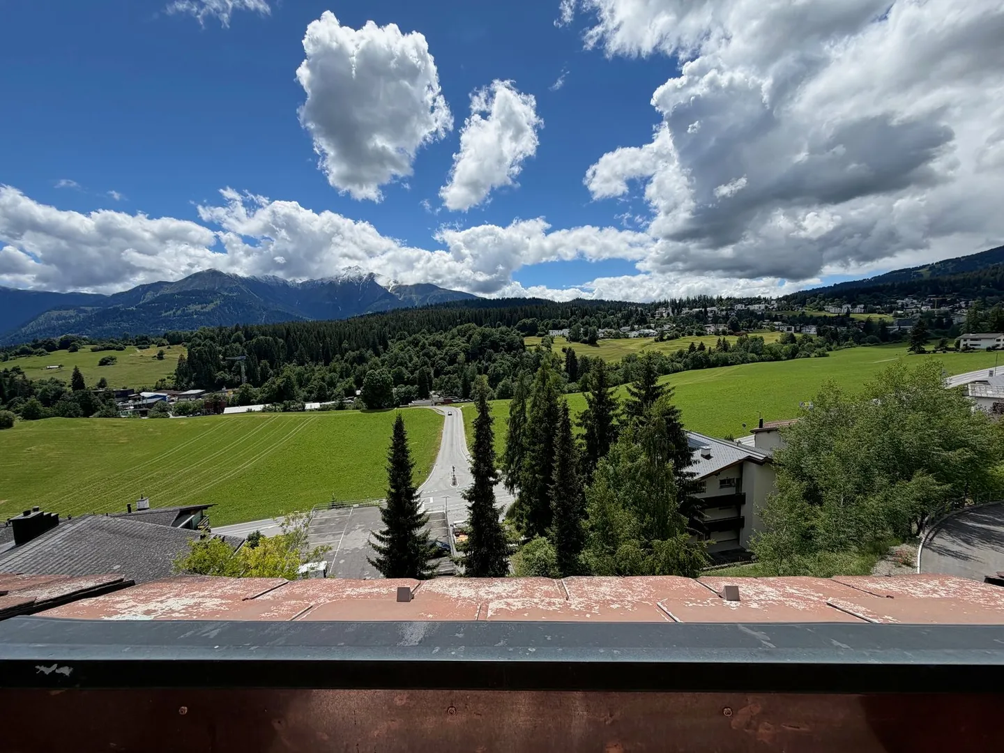 Charmante 3.5-Zimmer-Maisonette-Wohnung mit Panoramablick in Flims Dorf - Photo 4 sur 22