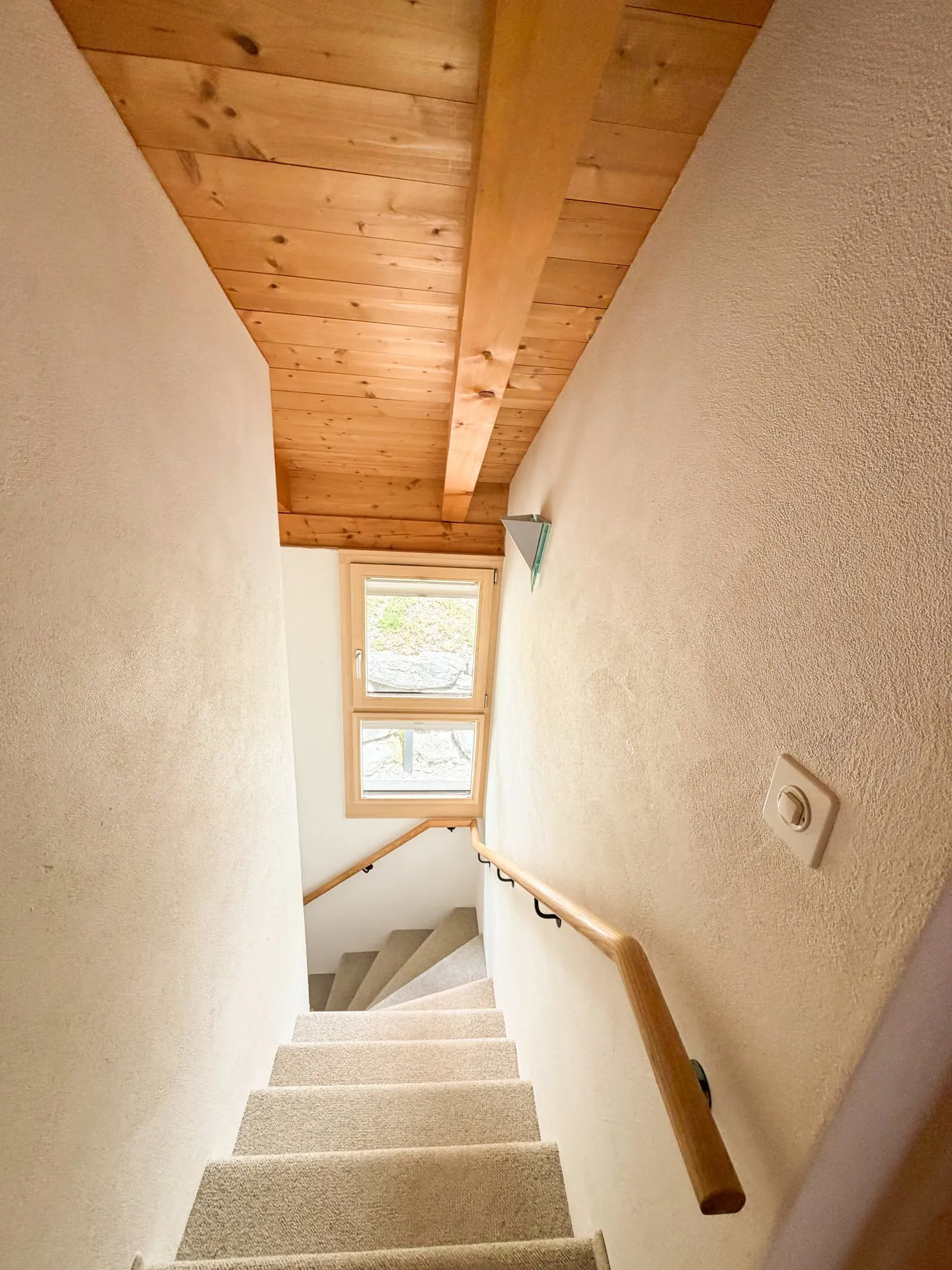 Charmante 3.5-Zimmer-Maisonette-Wohnung mit Panoramablick in Flims Dorf - Photo 9 sur 22