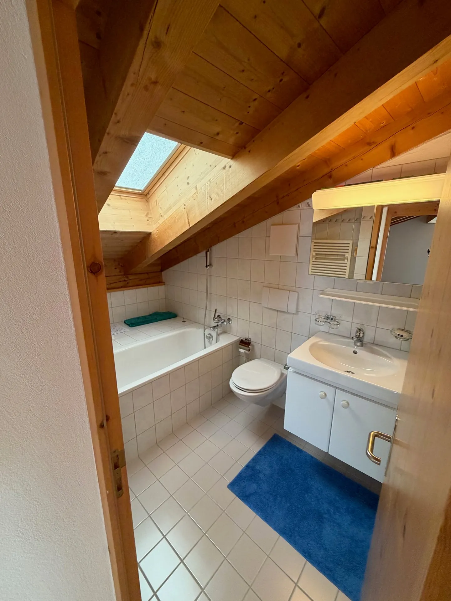 Charmante 3.5-Zimmer-Maisonette-Wohnung mit Panoramablick in Flims Dorf - Photo 11 sur 22