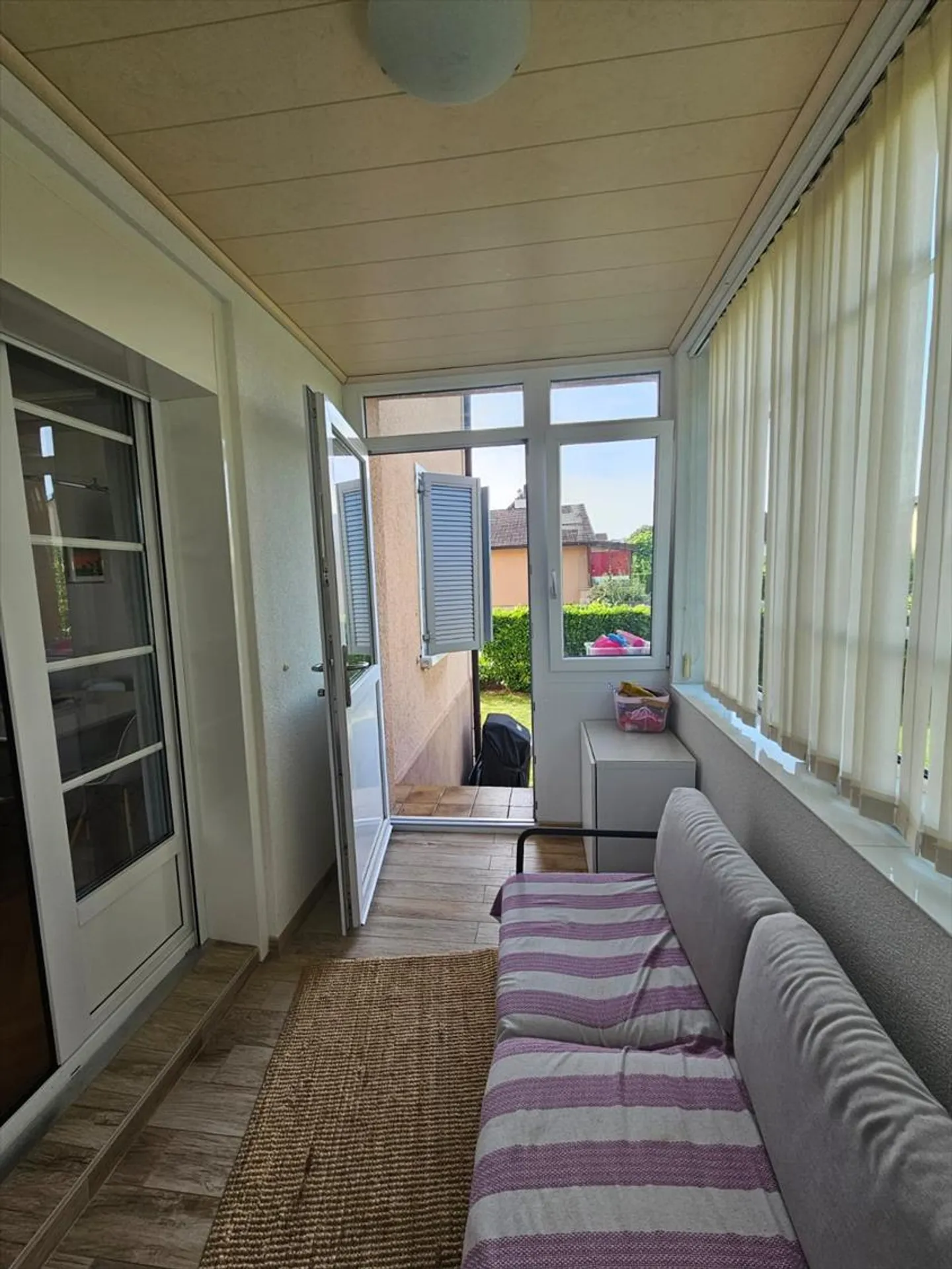 Bel appartement de 4 pièces au rez supérieur avec accès au jardin - Photo 10 sur 13