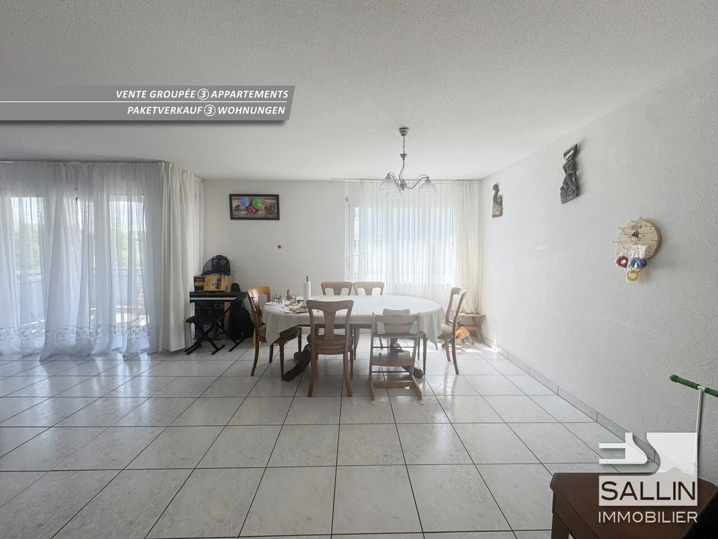 Vendita di 3 appartamenti, 2x 5 stanze e 4 stanze + 3 posti auto interni. - Foto 11 di 12