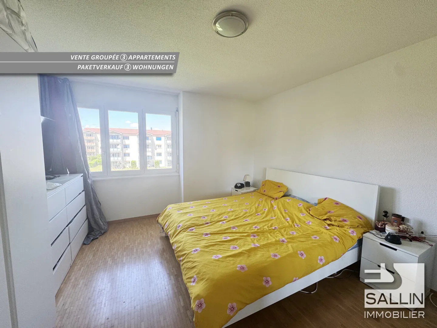 Vendita di 3 appartamenti, 2x 5 stanze e 4 stanze + 3 posti auto interni. - Foto 4 di 12