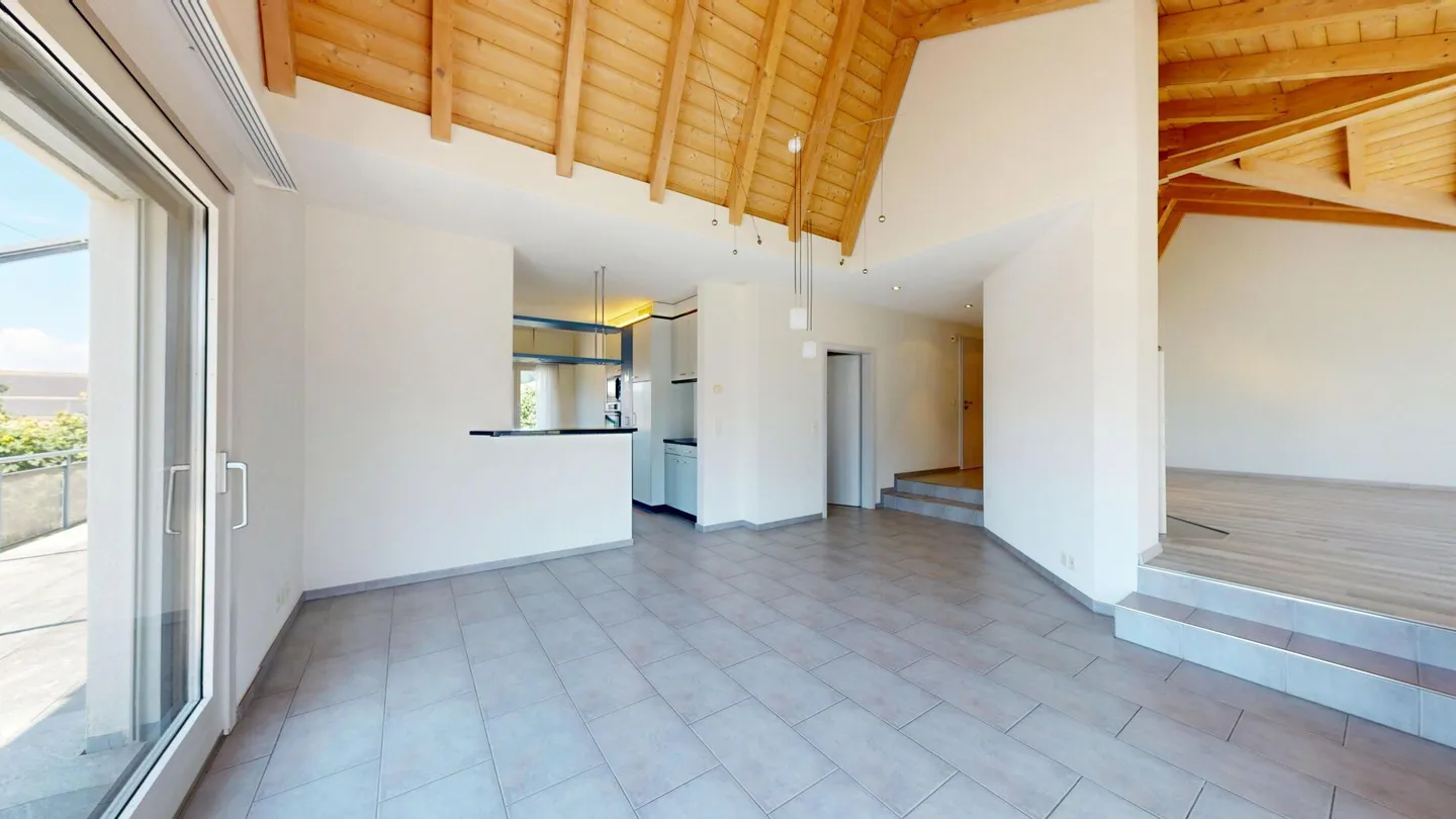 Maisonette unica con terrazza soleggiata - Foto 7 di 12