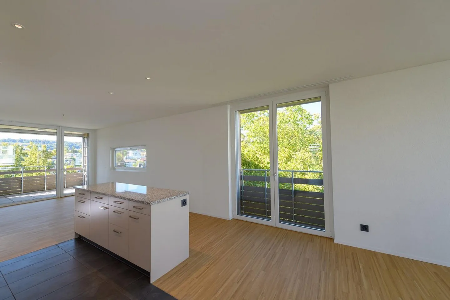 Moderne 2.5-ZWG in Altstadtnähe - Foto 3 von 6