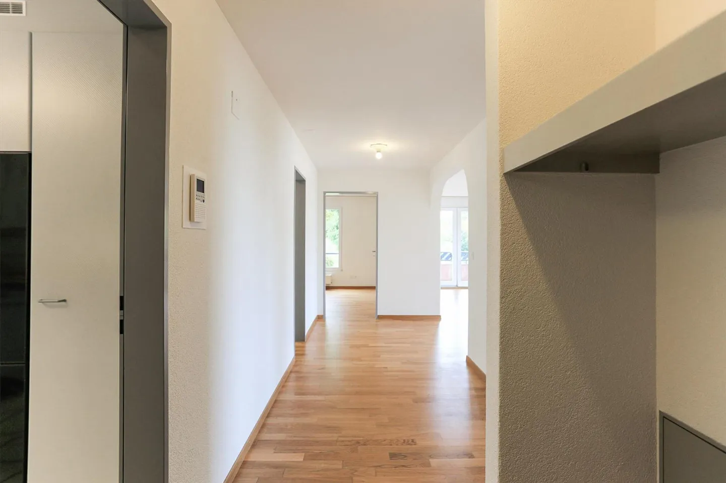 Modern apartment close to the center! - Photo 6 of 9