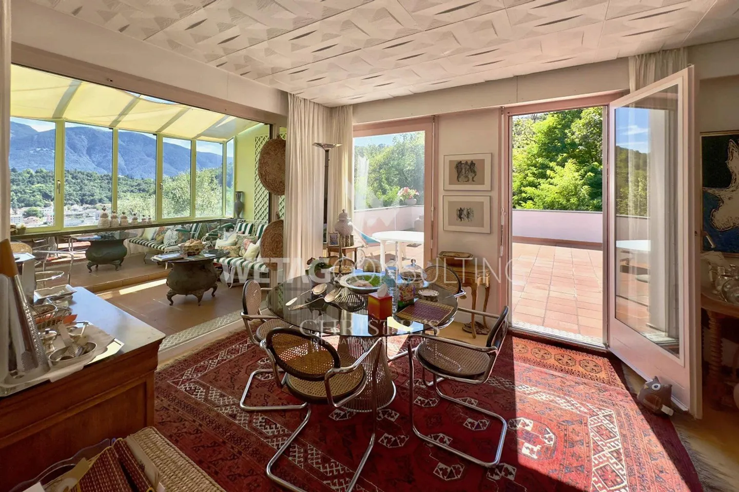 Losone: Bellissima villa da ristrutturare nel verde in vendita - Foto 2 di 10