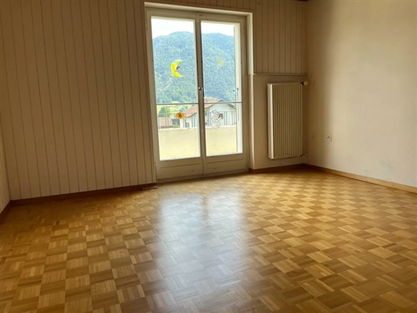 In affitto: appartamento 3,5 locali al primo piano con balcone e soffitta - Foto 4 di 11