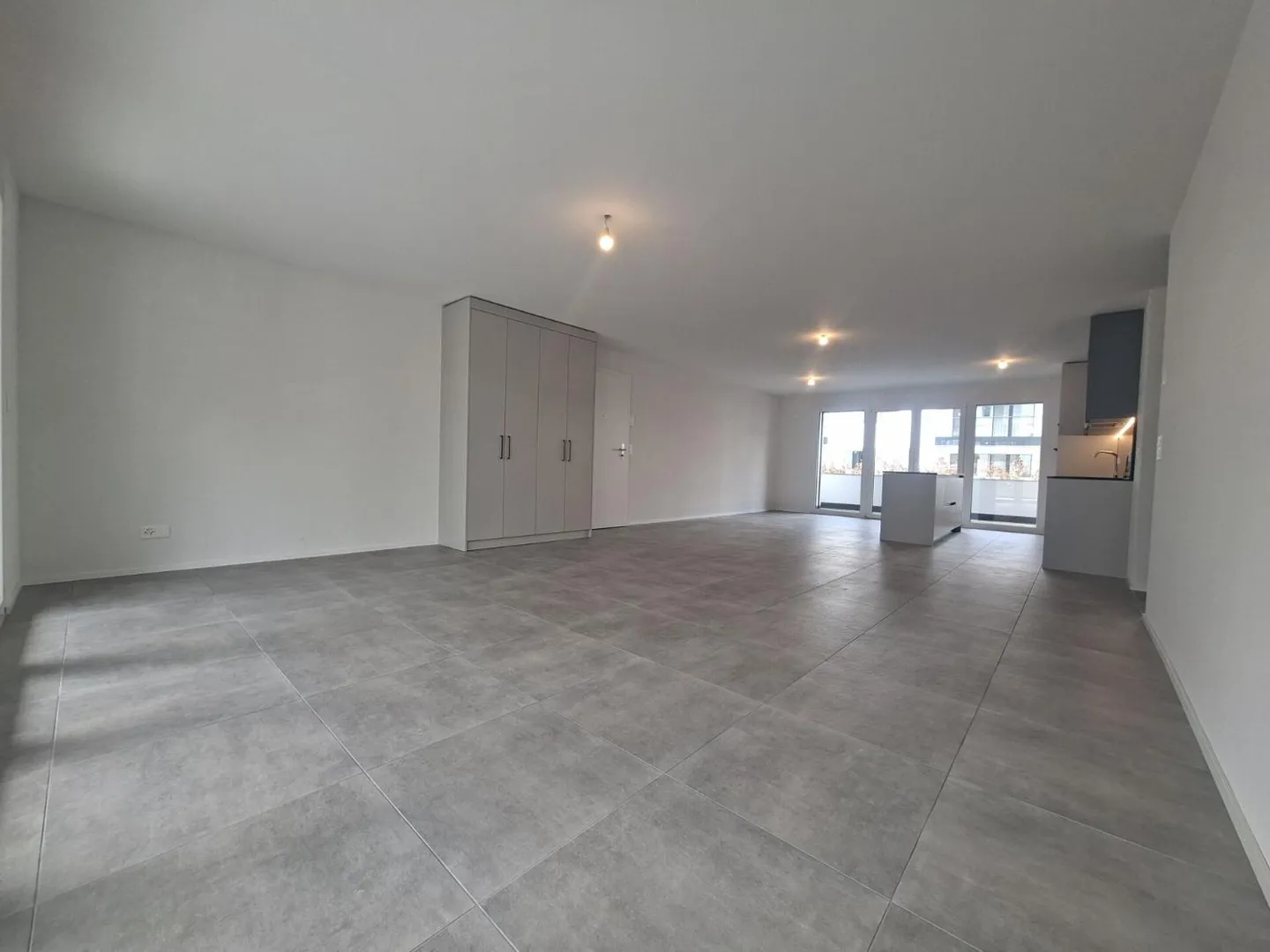 Appartamento nuovo di 3,5 locali al piano terra a Farvagny - Foto 2 di 11