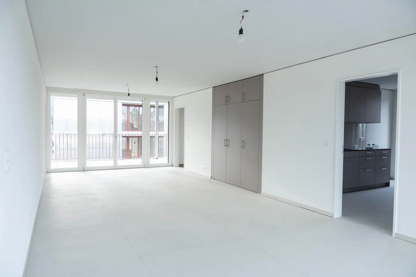 First Rental - Penthouse Apartment in Burgdorf - Photo 4 of 12