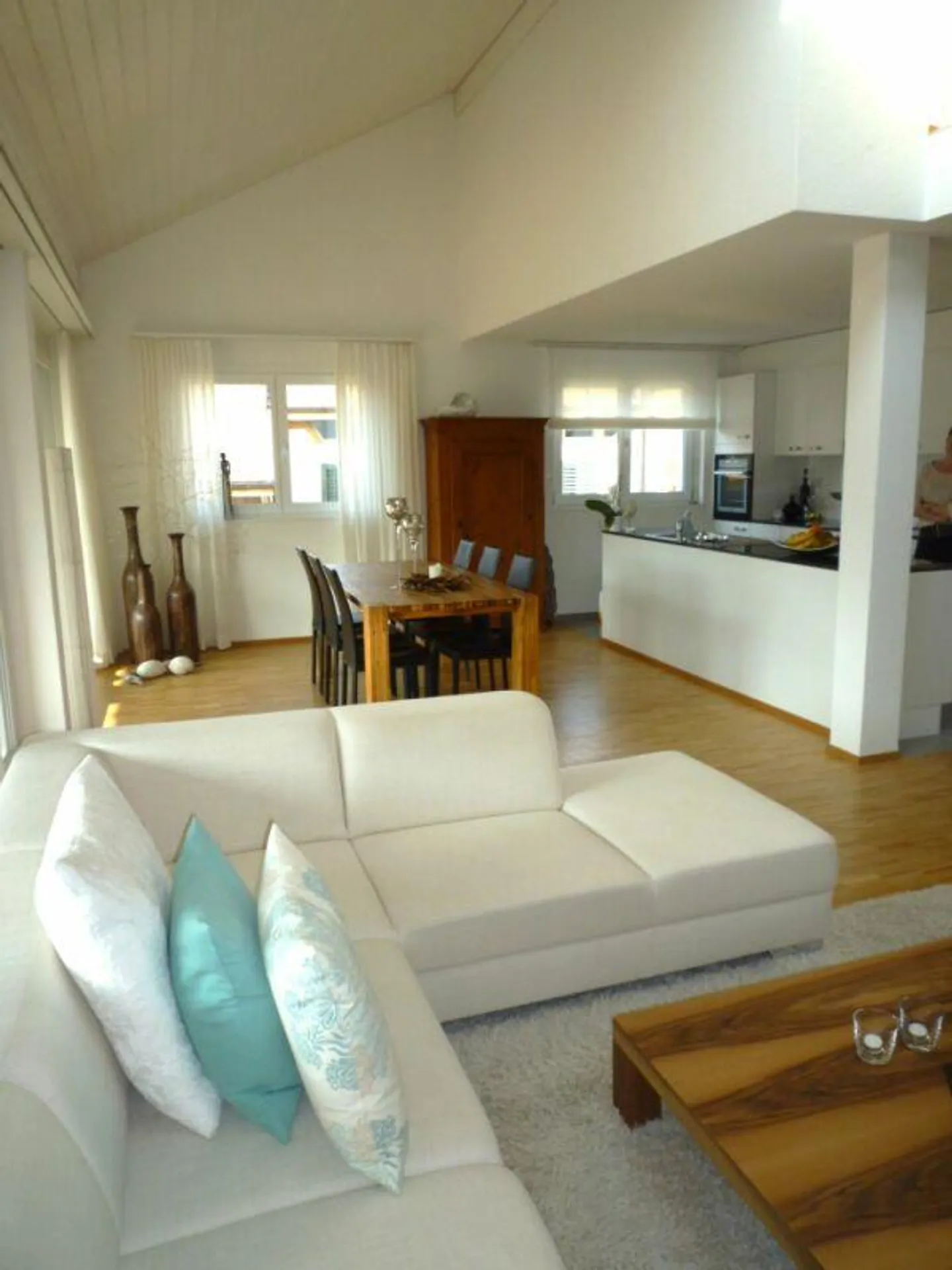 Helle 5.5 Zimmer- Maisonette Wohnung an zentraler Lage - Foto 12 von 15