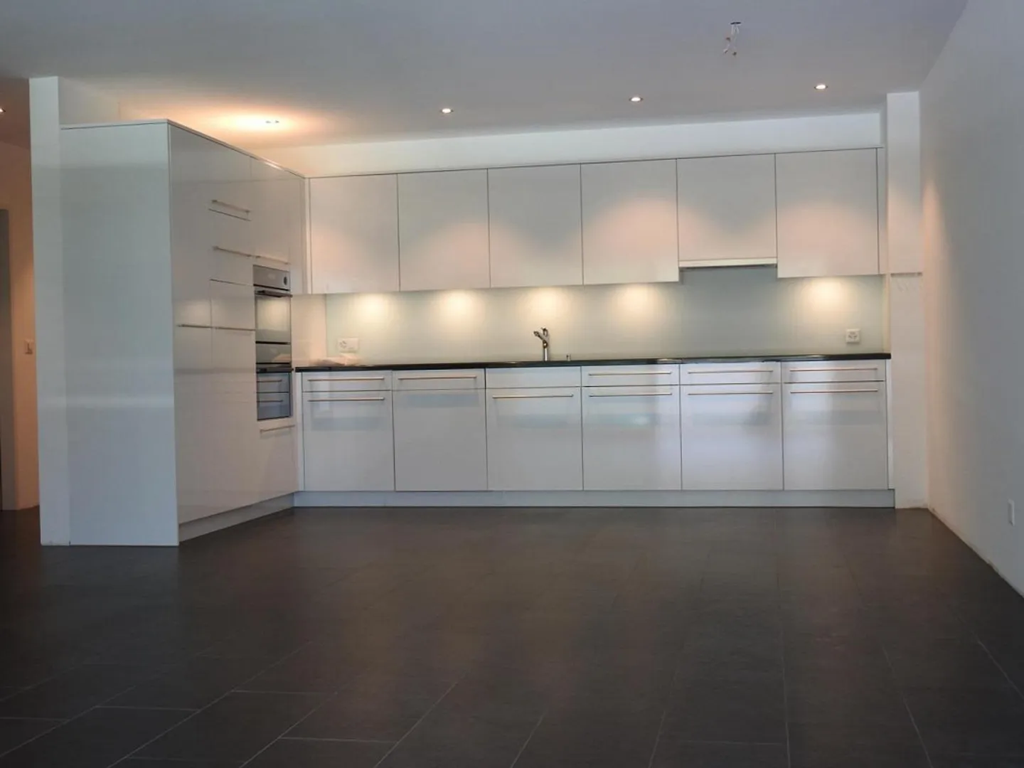 Moderne 3.5-Zimmerwohnung - Foto 1 von 14