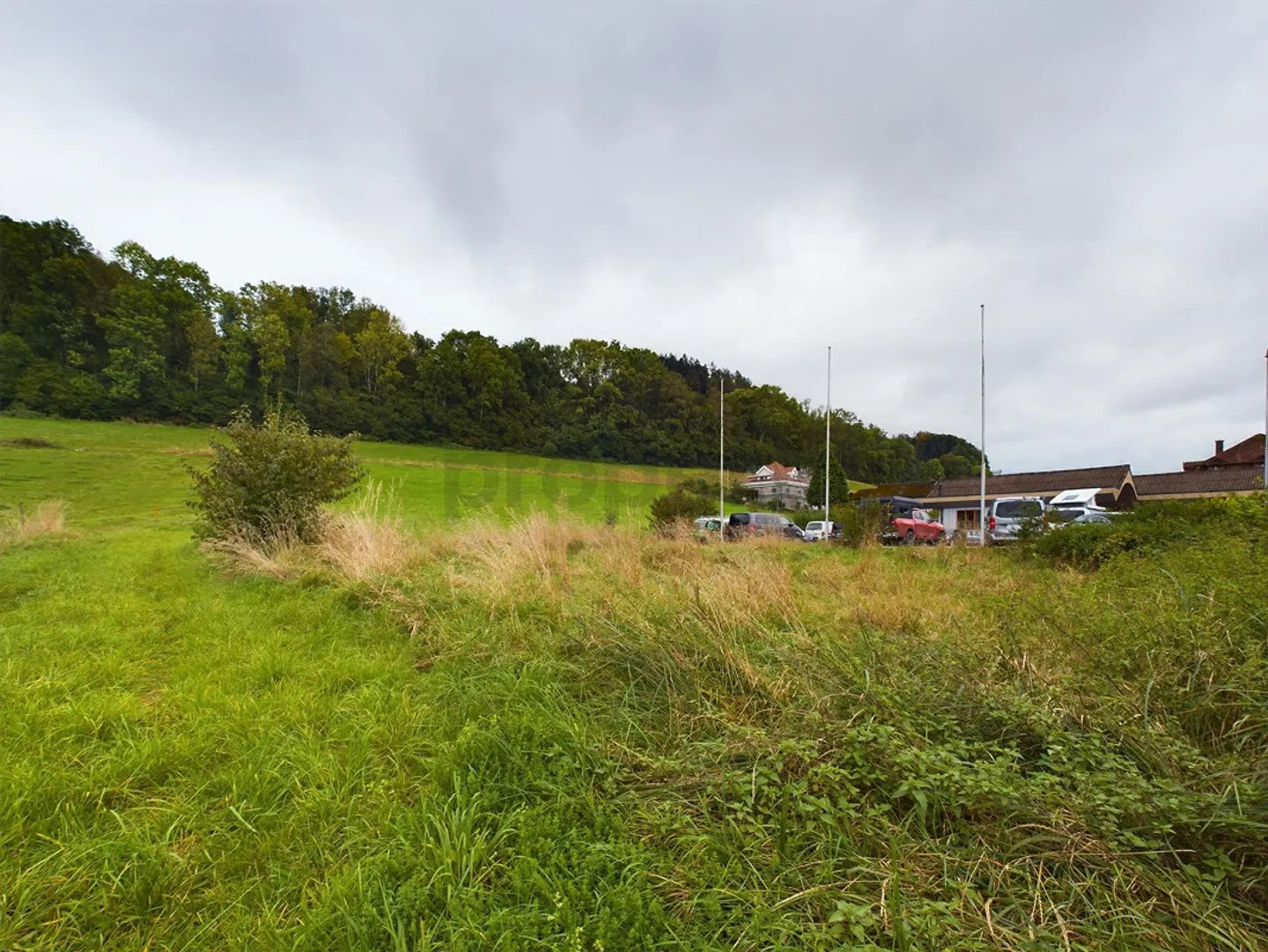 Terreno edificabile versatile in zona mista M2 – 648 m² per abitare e lavorare - Foto 4 di 8