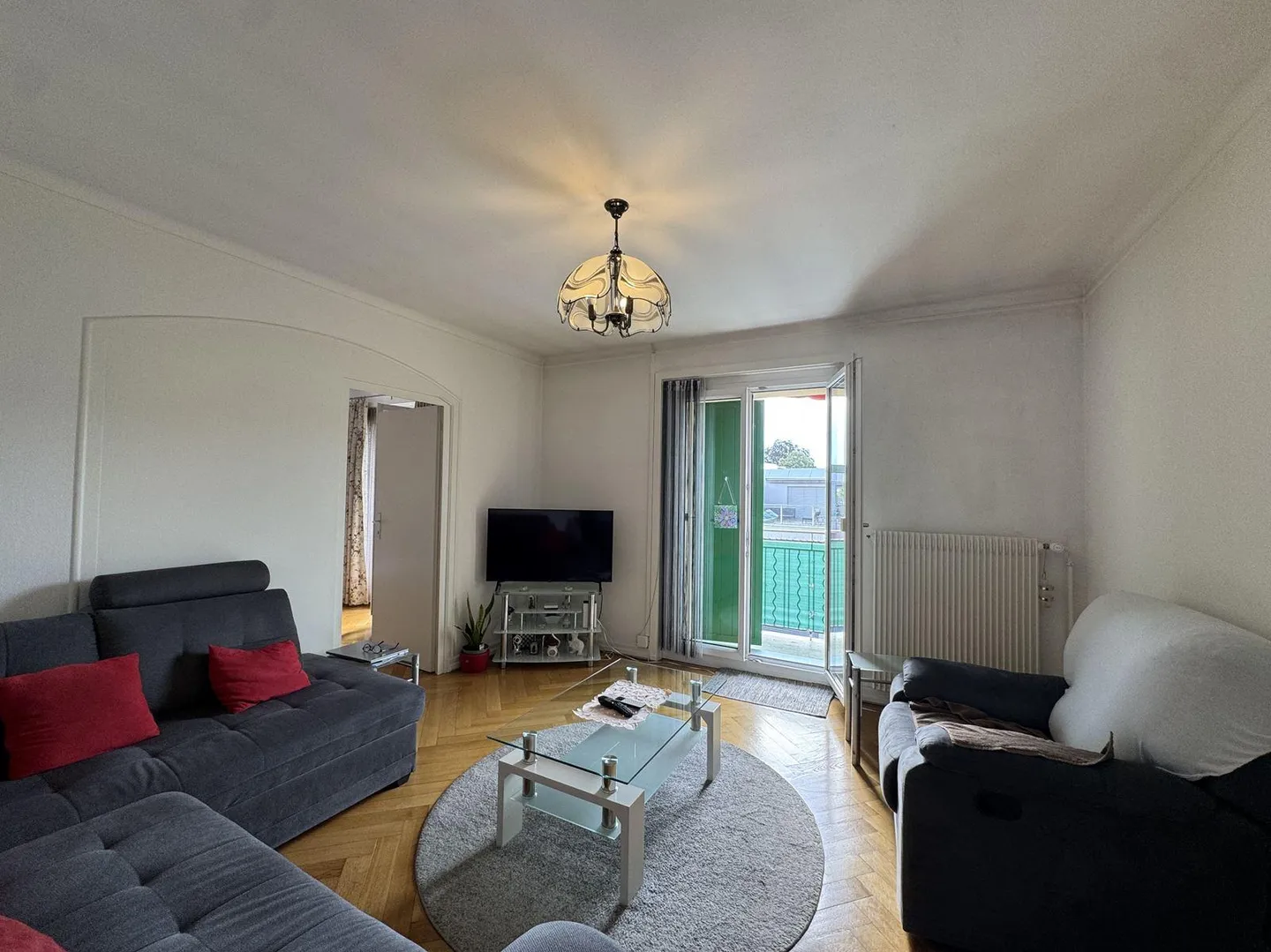 4-Zimmer-Wohnung und Concierge-Position - Foto 1 von 3