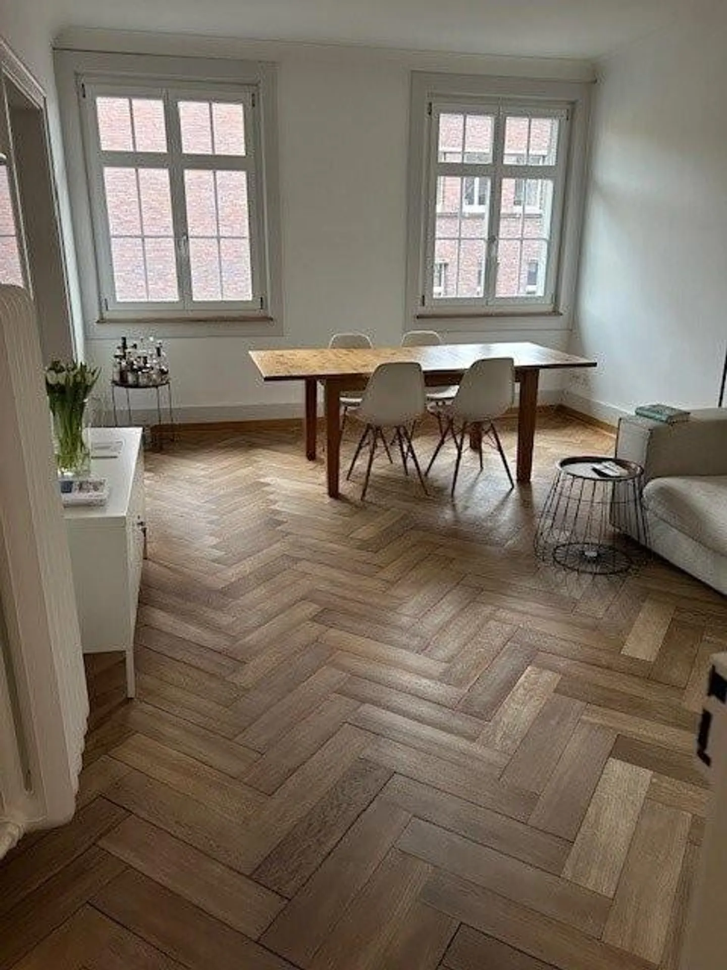 3.5 Room Apartment for Rent Near Biel Train Station - Photo 2 of 6