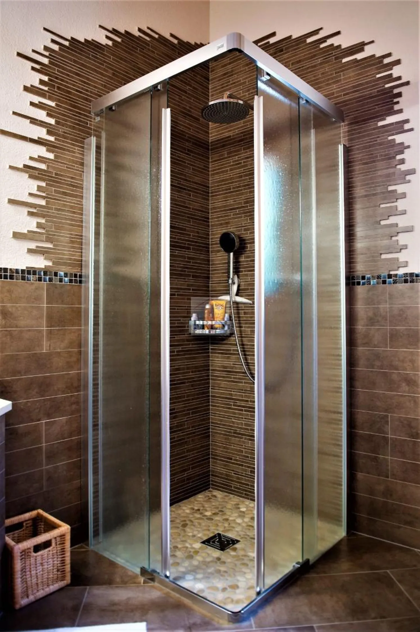 Außergewöhnliches Chalet mit 7,5 Zimmern, SPA und Jacuzzi in Ovronnaz - Zweitwohnung - Foto 6 von 8