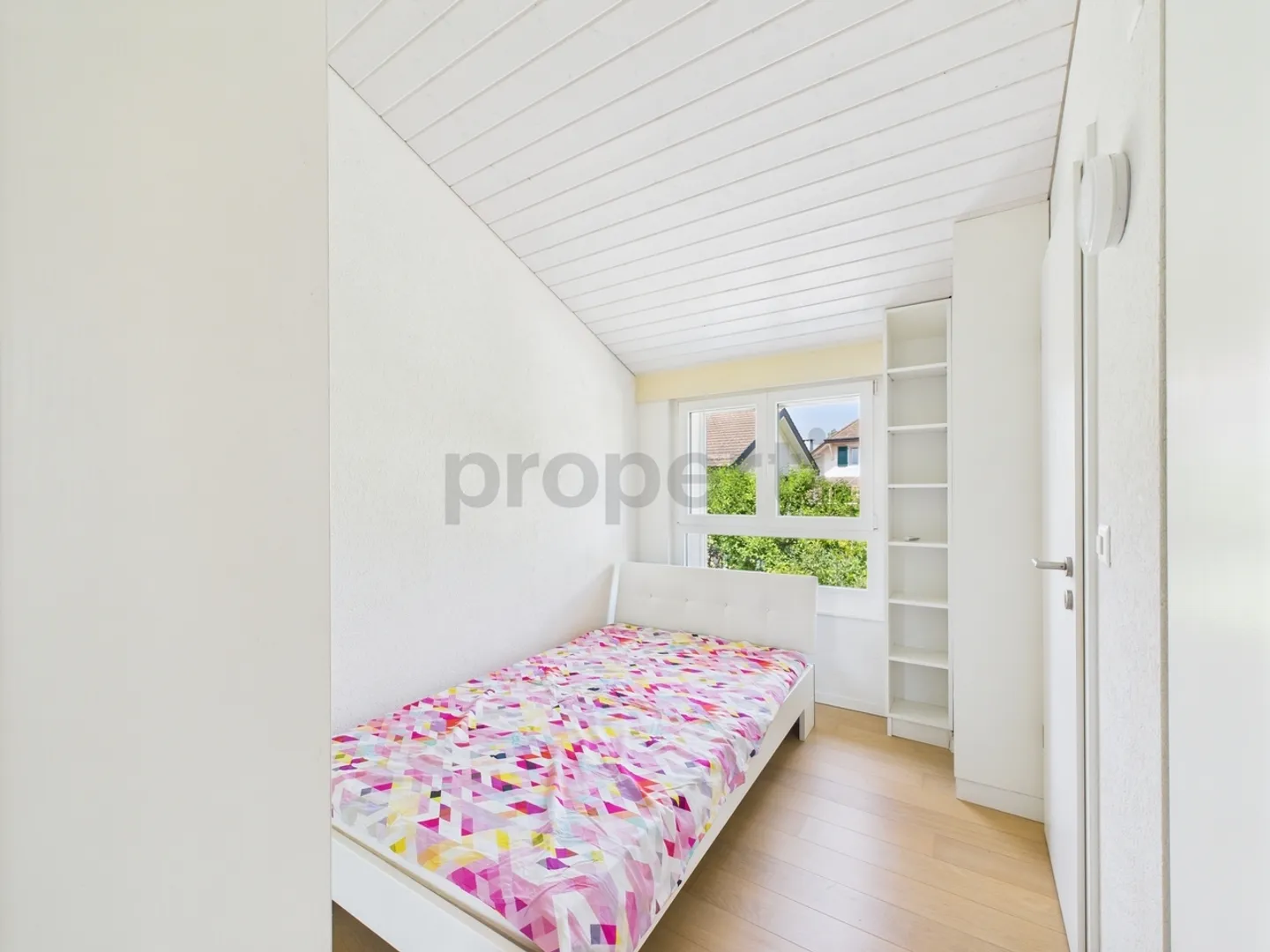 Appartement avec meubles et terrasse, à 2 pas de l'ONU - calme, confortable & service inclus - Photo 7 sur 12