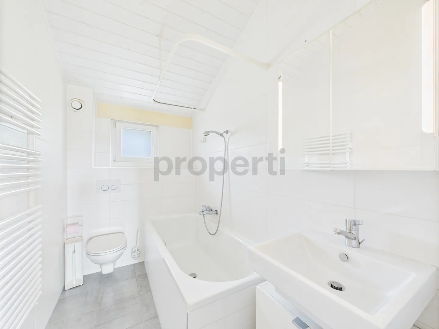 Appartement avec meubles et terrasse, à 2 pas de l'ONU - calme, confortable & service inclus - Photo 9 sur 12