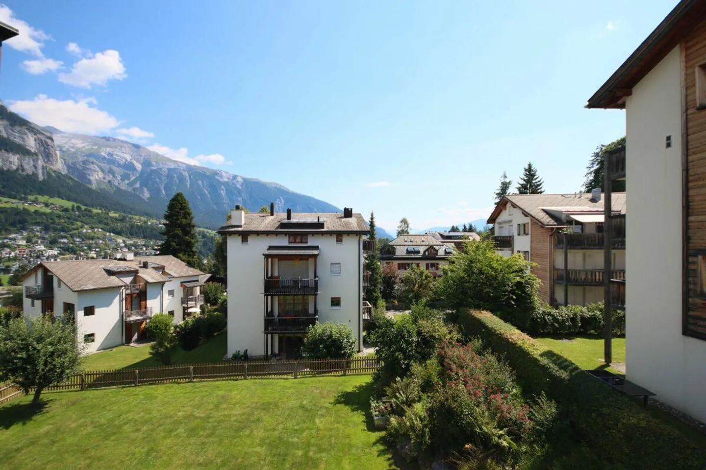 Appartement 4½ pièces (de vacances) dans un emplacement central, calme et ensoleillé avec une vue fantastique - Photo 15 sur 15