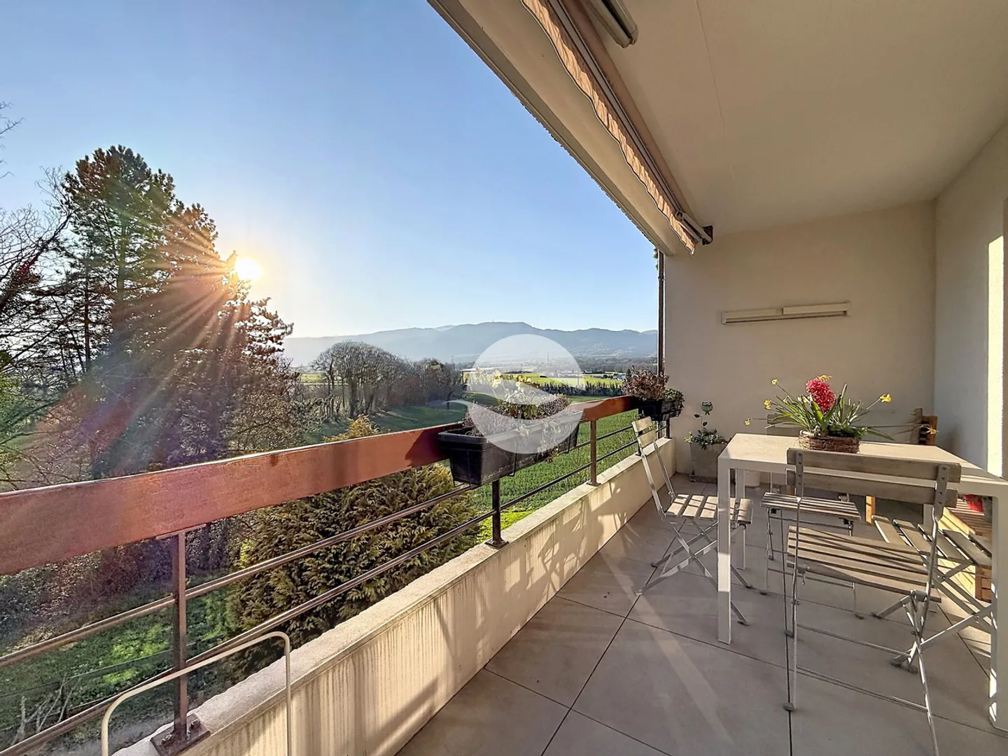 Bell'appartamento con 3 camere da letto - Foto 1 di 12