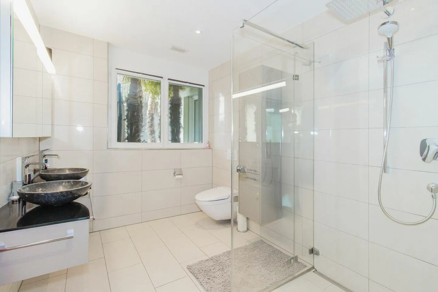 Premium Garden Apartment with Huge Outdoor Area and Impressive Views - Photo 21 of 24