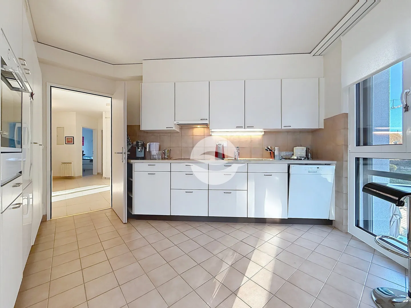 Bell'appartamento con 3 camere da letto - Foto 6 di 12