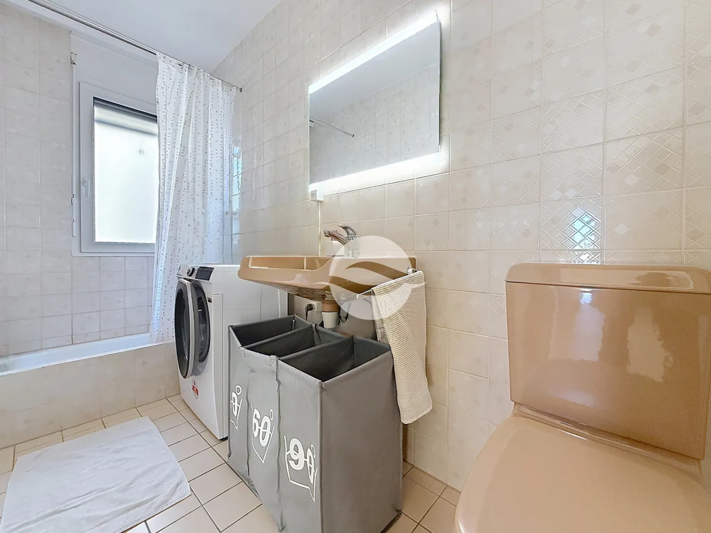 Bell'appartamento con 3 camere da letto - Foto 12 di 12