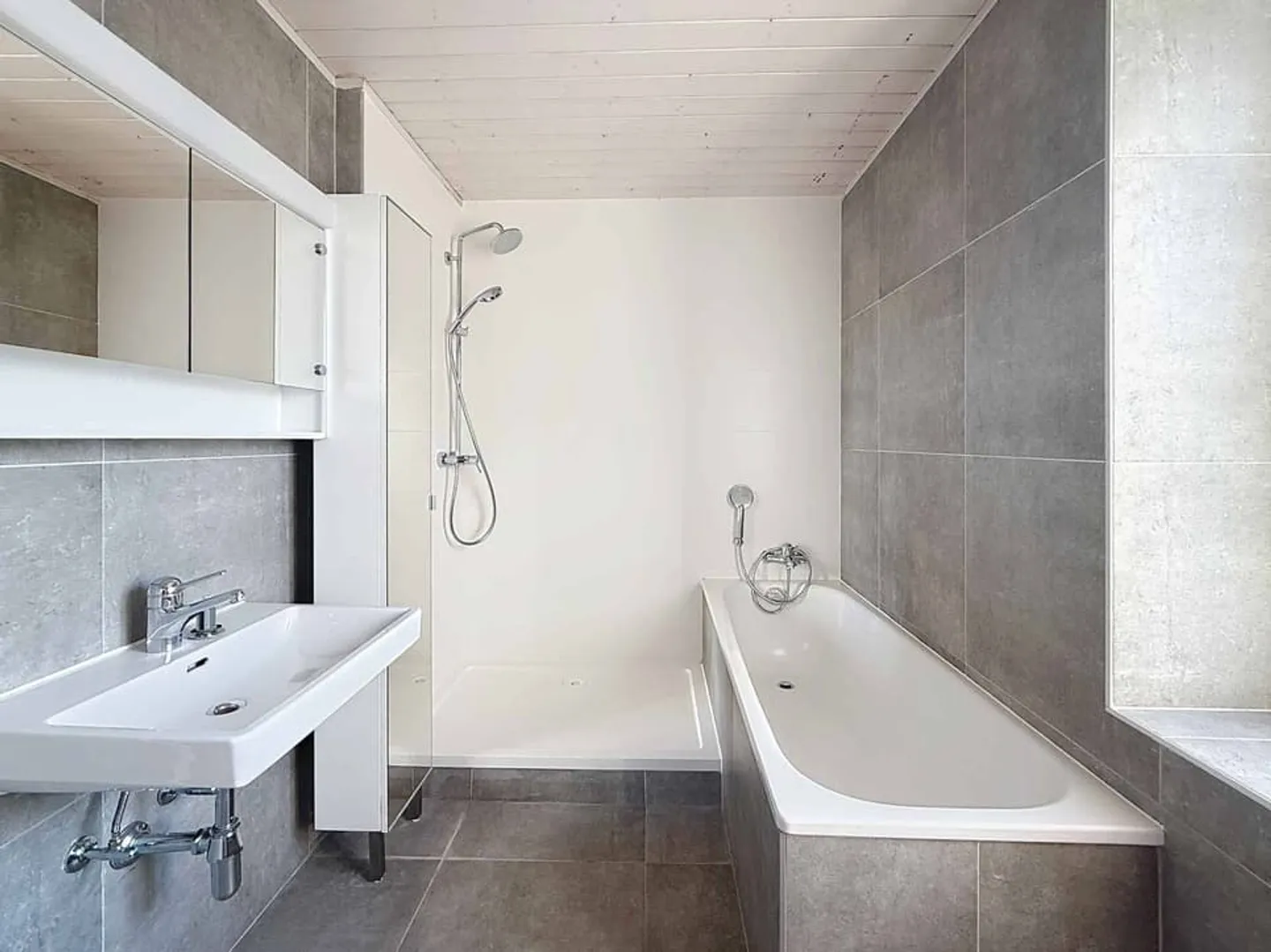 Charming 5-Bedroom Villa - Photo 6 of 13