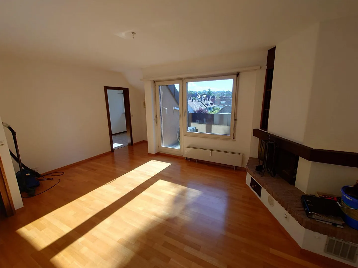 3-room apartment with fireplace on St. Galler Ring - Photo 2 of 21
