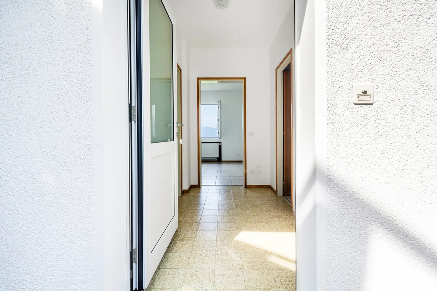 Single-family house with garden and stunning view of Lake Maggiore - Photo 2 of 12