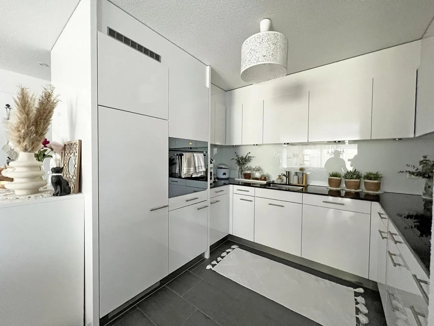 Modernes Apartment mit Garten - Foto 2 von 10