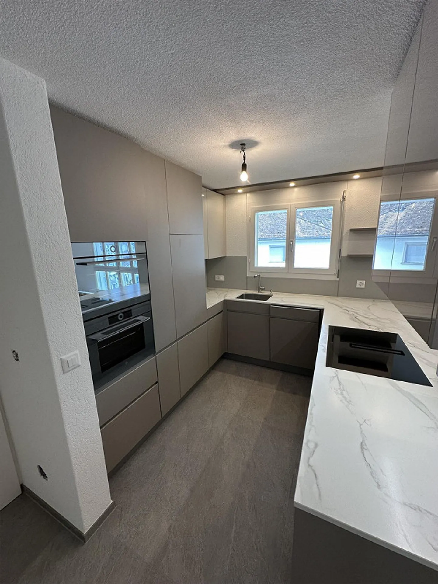 3.5 Room Apartment - Photo 4 of 17