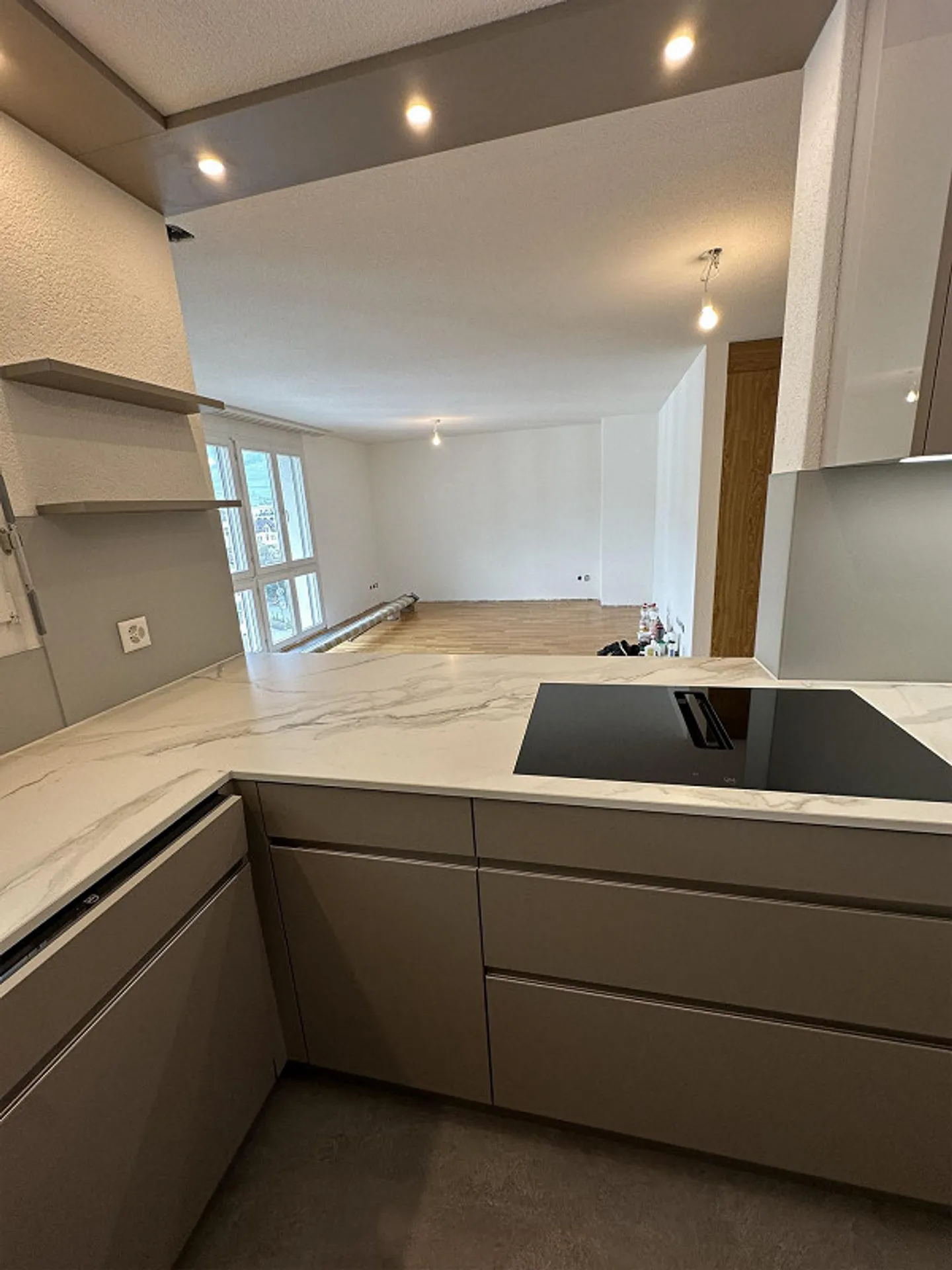 3.5 Room Apartment - Photo 5 of 17