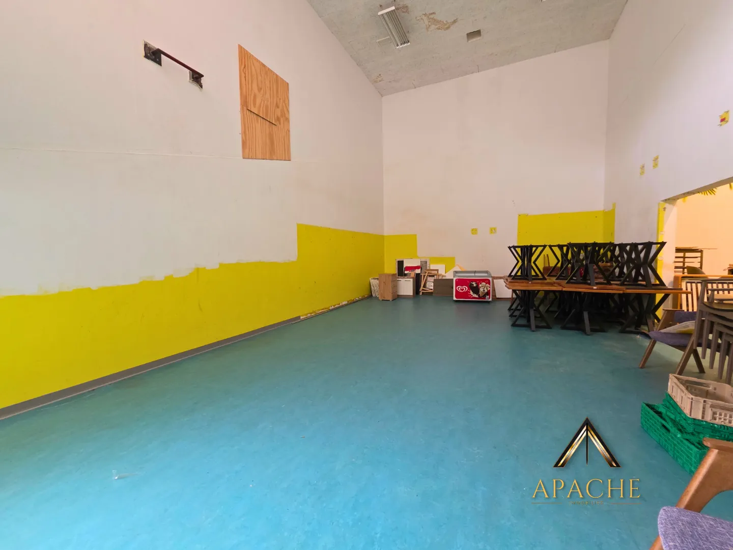 Modulare Lagerflächen – einfacher Zugang zum Eingang von La Chaux-de-Fonds - Foto 1 von 3