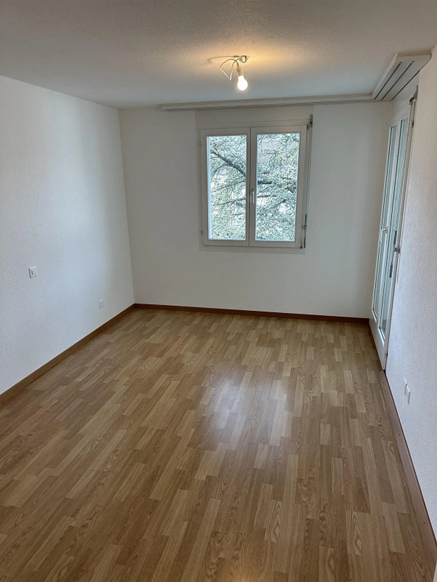 3.5 Room Apartment - Photo 8 of 17