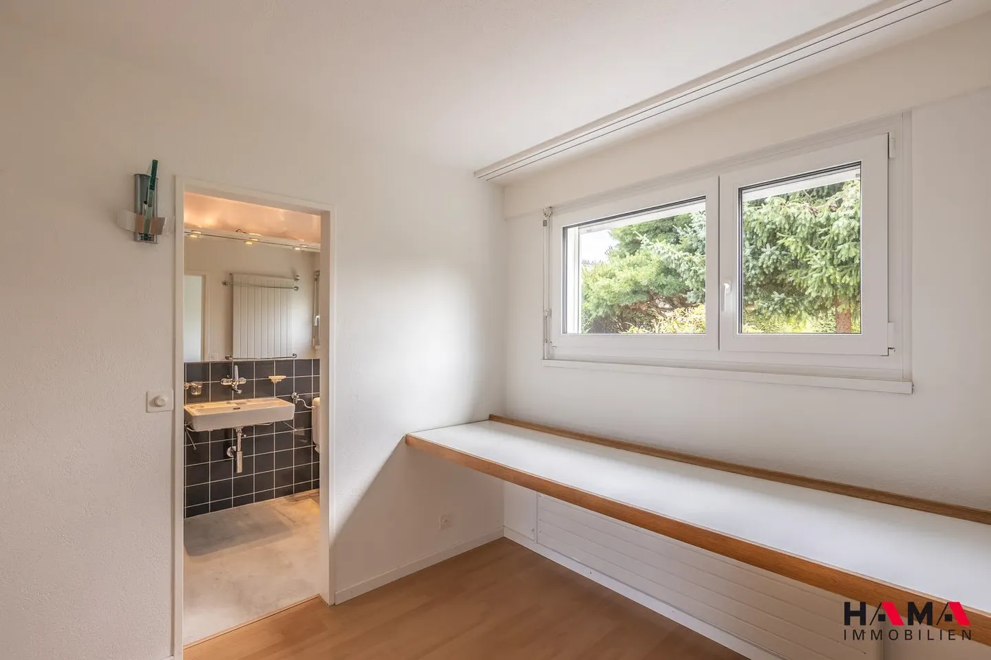 Spacious 6.5-room single-family house with sauna in the best location in Zofingen - Photo 12 of 33