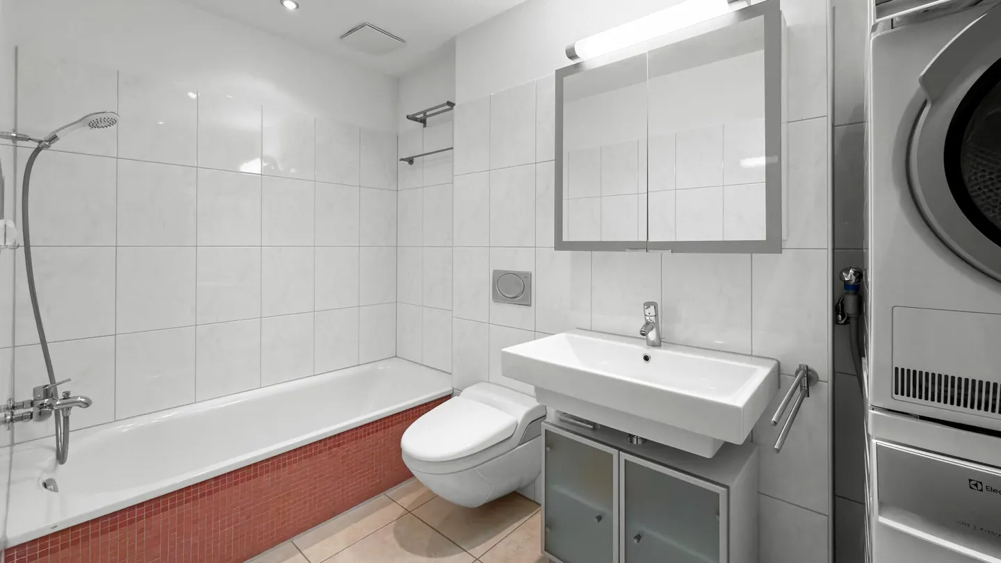 Attractive 3.5-room garden apartment with spacious terrace in Pfäffikon ZH - Photo 7 of 12